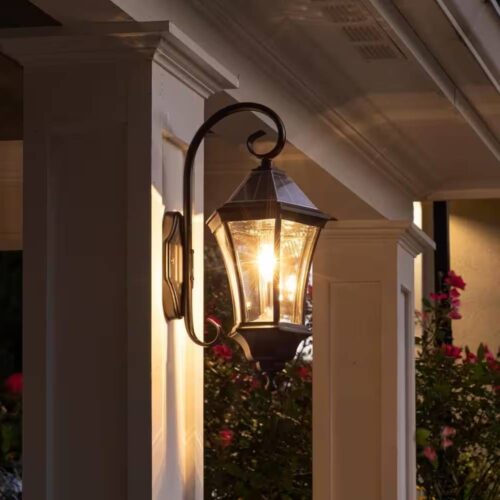 Outdoor Farmhouse Solar Wall Light in Black Finish – 150 Lumens